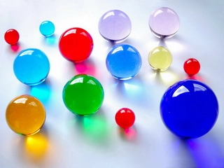 Kristall-Glaskugeln farbiger Mix aus verschiedene Größen